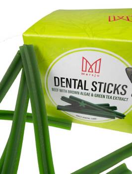 Przekąska stomatologiczna dla psów Dental Sticks M (10-25kg) 28 szt.